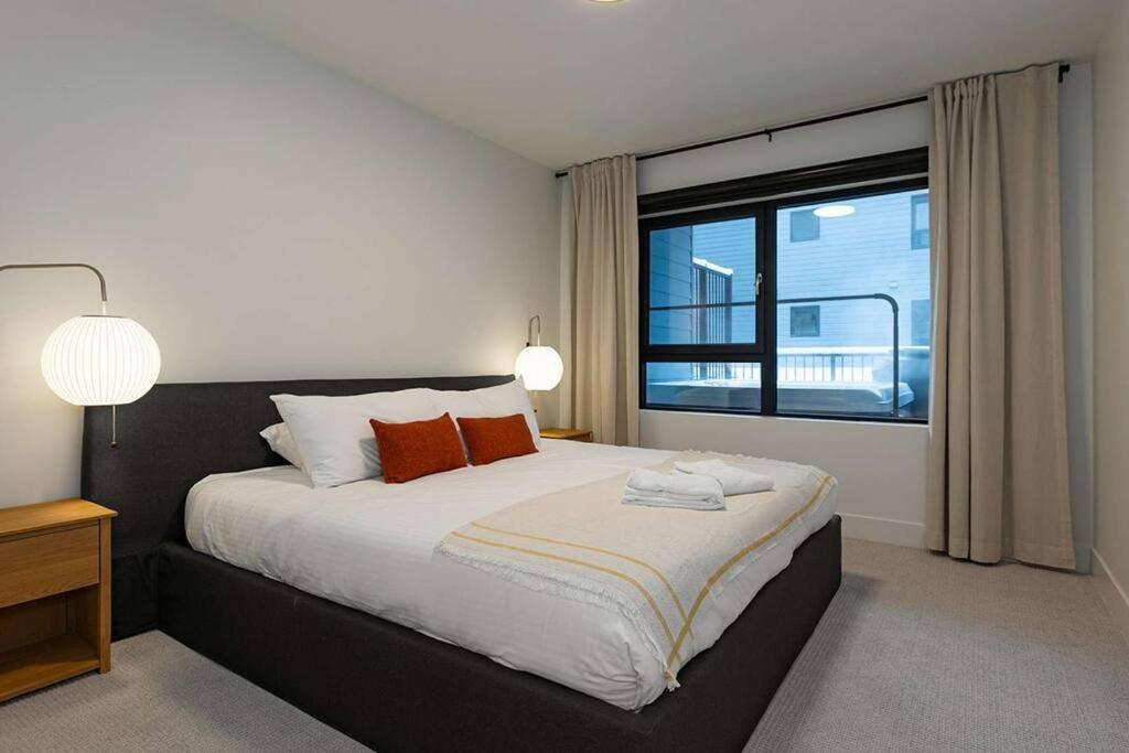 Tally Ho By Revelstoke Vacations Esterno foto